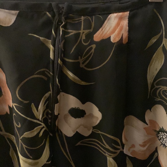 Vintage Maxi Skirt with flowers - Picture 5 of 9